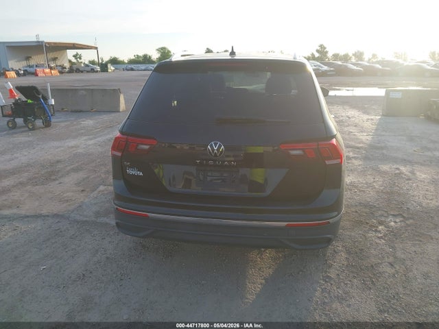 Volkswagen Tiguan 2.0t Se