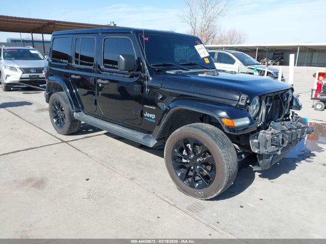 Salvage Jeep Wrangler Image