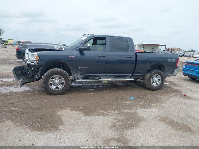 Ram 2500 Tradesman  4x4 6'4 Box