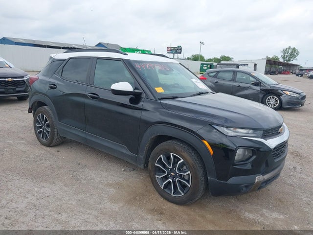 Salvage Chevrolet Trailblazer Image
