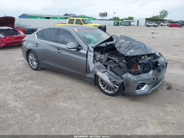 Salvage INFINITI Q50 Image