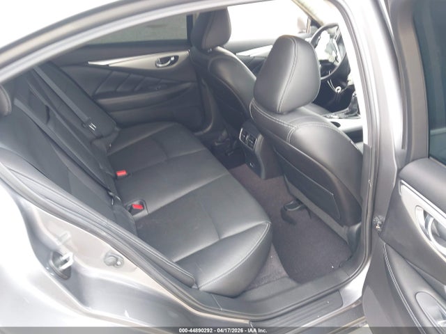 INFINITI Q50 Luxe
