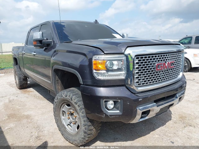 Salvage GMC Sierra 2500 Image