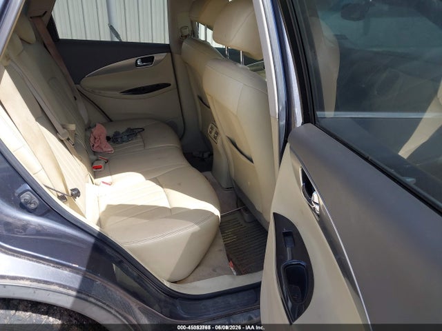 INFINITI Ex Journey
