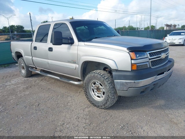 Salvage Chevrolet Silverado 2500 Image
