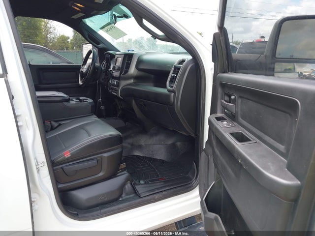 Ram 2500 Tradesman  4x4 8' Box