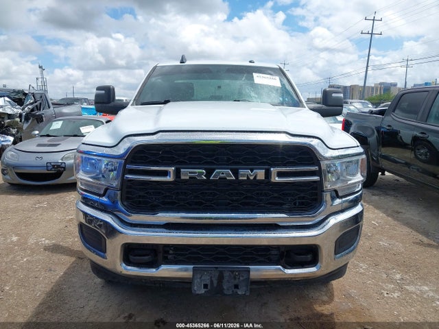 Ram 2500 Tradesman  4x4 8' Box