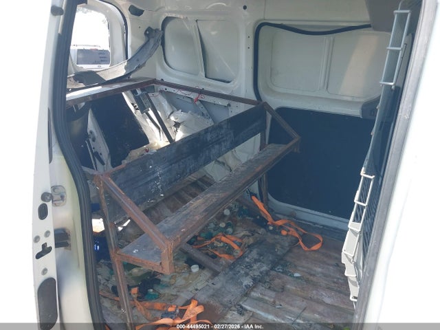 Nissan Nv S