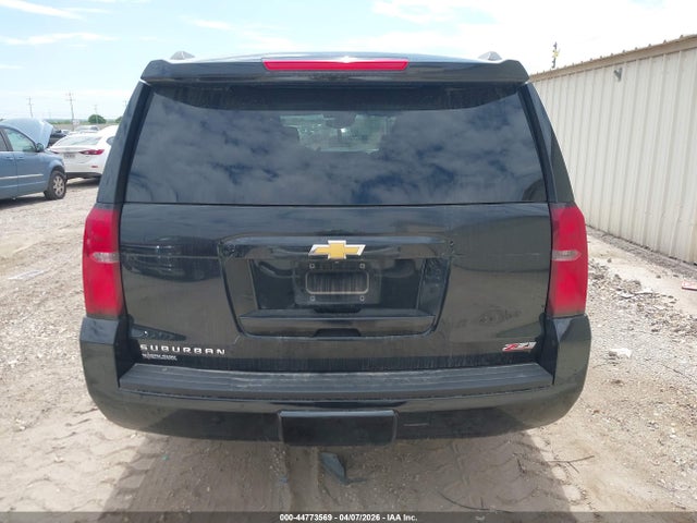 Chevrolet Suburban Lt