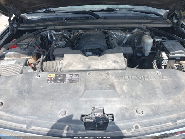 Chevrolet Suburban Lt