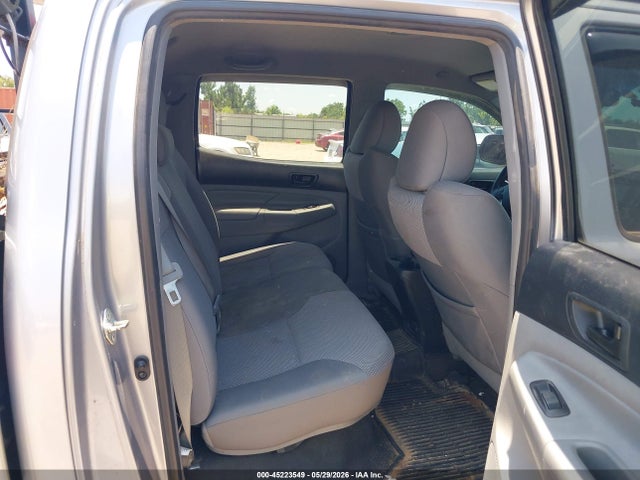 Toyota Tacoma Base V6