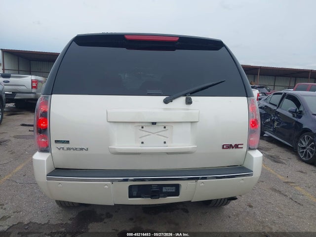 GMC Yukon Denali