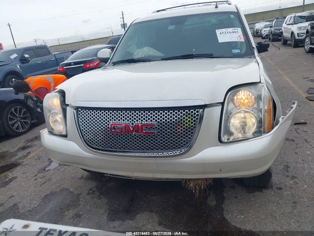 GMC Yukon Denali