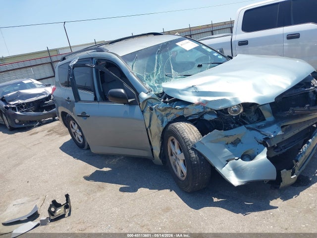 Salvage Toyota RAV4 Image