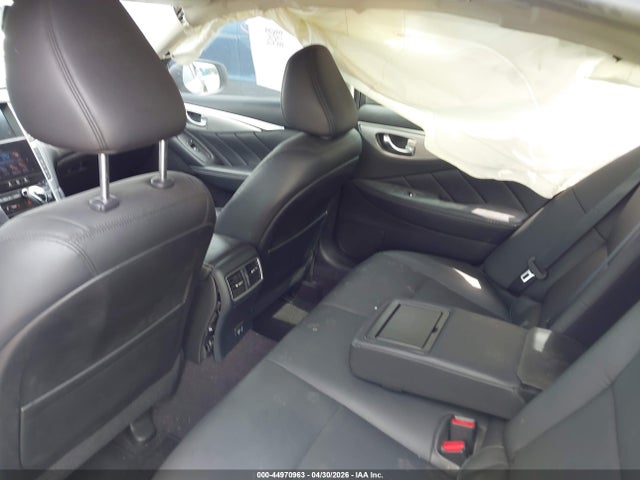 INFINITI Q50 Luxe