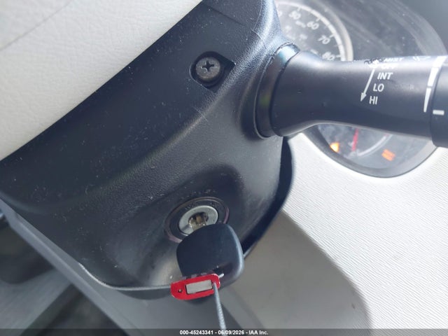 Toyota Sienna Le V6 8 Passenger