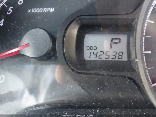 Toyota Sienna Le V6 8 Passenger