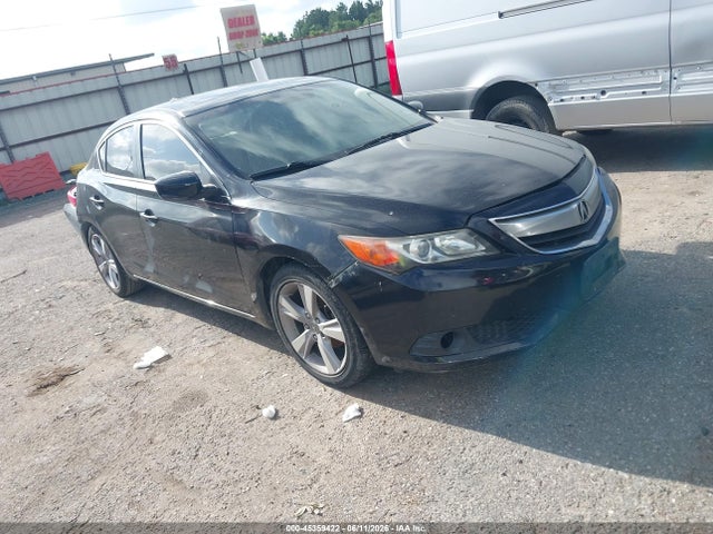 Salvage Acura ILX Image