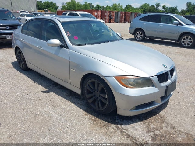 Salvage BMW 3 Series Image