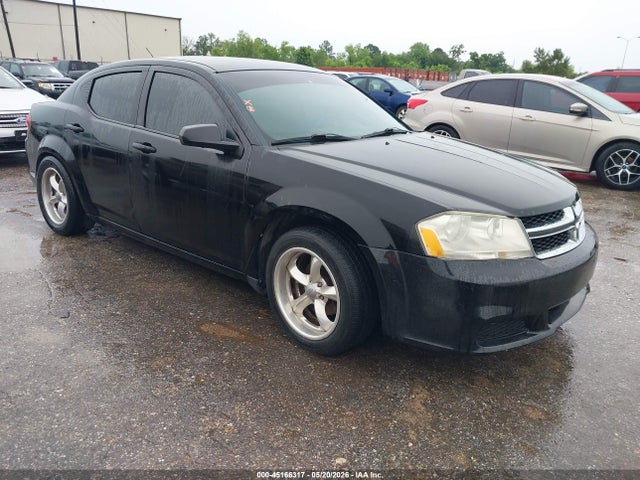 Salvage Dodge Avenger Image