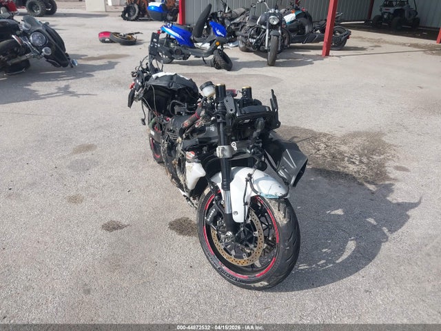 Salvage Suzuki Gsx-r1000 Image
