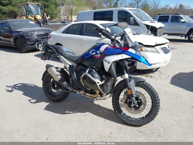Salvage BMW R 1300 Image
