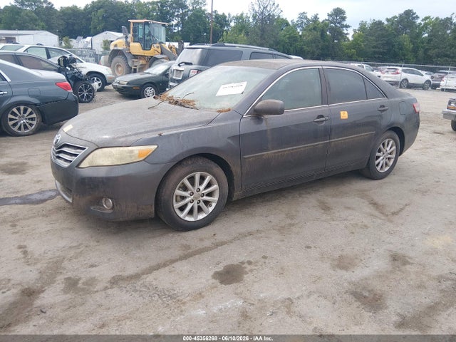 Toyota Camry Xle V6