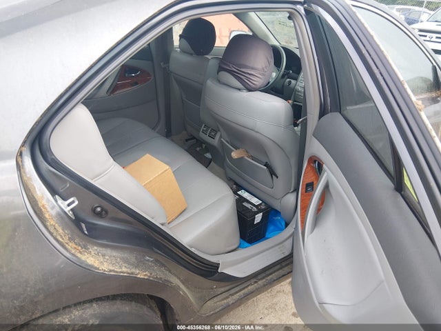 Toyota Camry Xle V6
