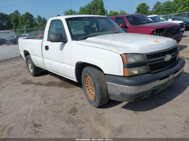 Salvage Chevrolet Silverado 1500 Image
