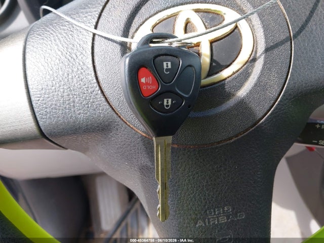 Toyota RAV4 Base V6