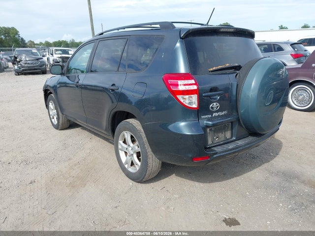Toyota RAV4 Base V6