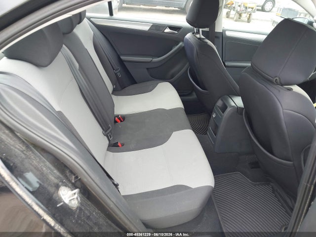 Volkswagen Jetta 1.4t S