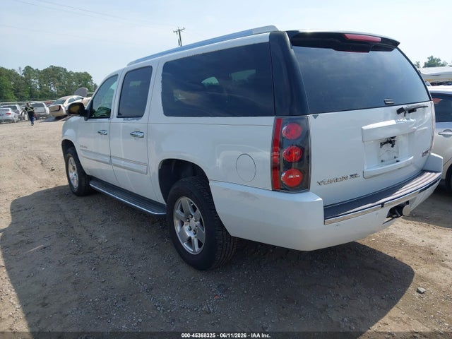 GMC Yukon Denali