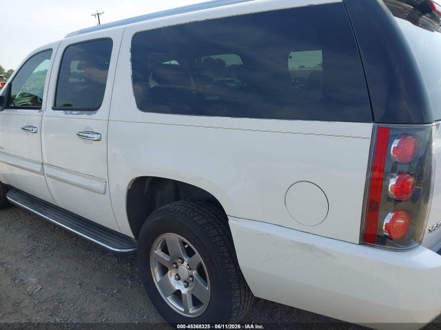 GMC Yukon Denali