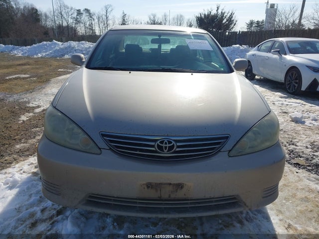 Toyota Camry Le