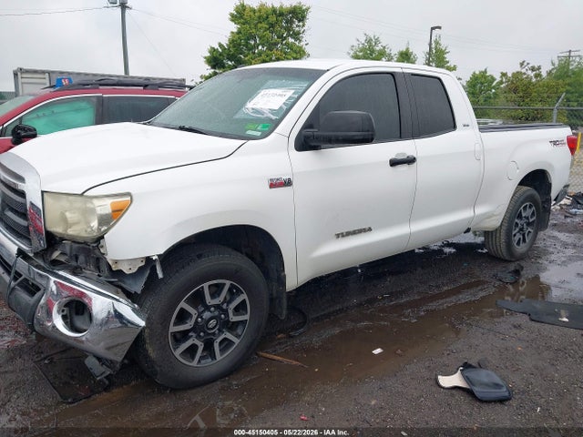 Toyota Tundra Grade 5.7l V8