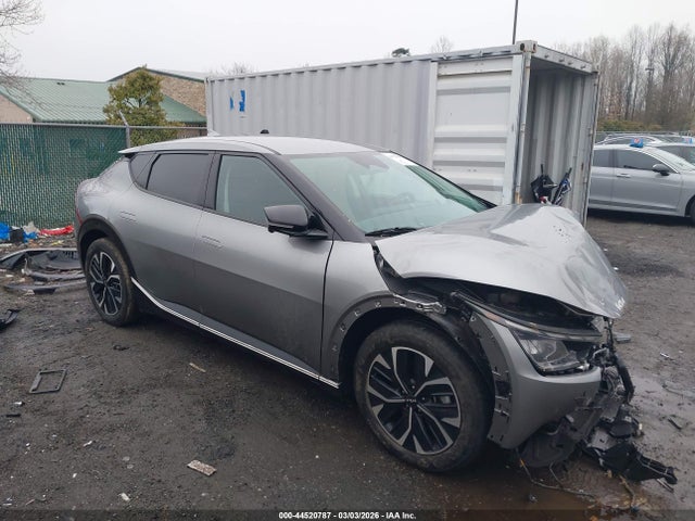 Salvage Kia EV6 Image
