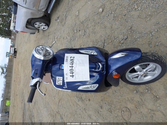Vespa Primavera Sprint 50