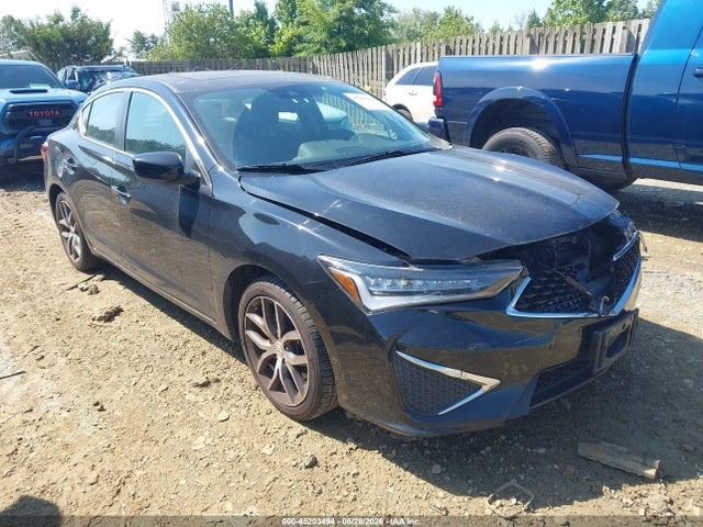 Salvage Acura ILX Image