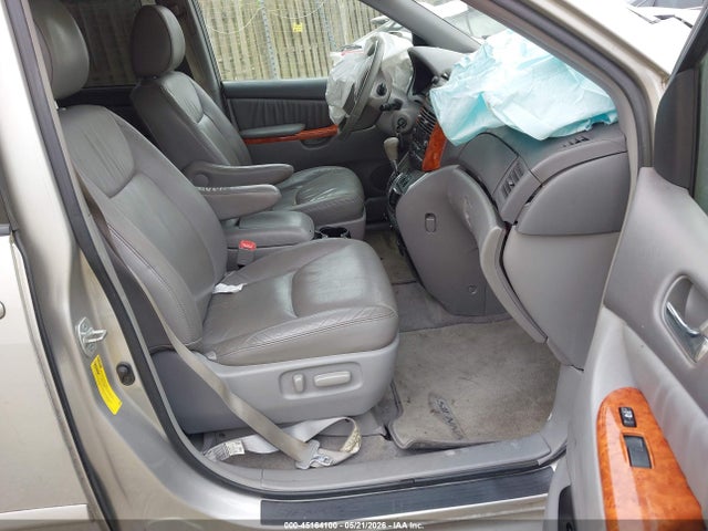 Toyota Sienna Xle