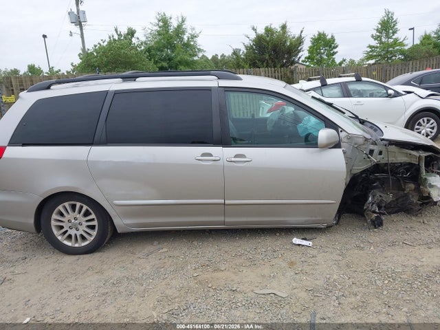 Toyota Sienna Xle