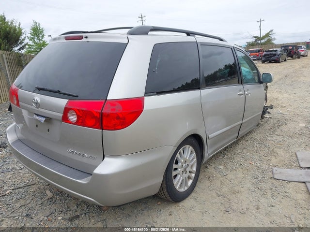Toyota Sienna Xle