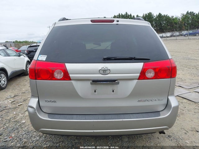 Toyota Sienna Xle