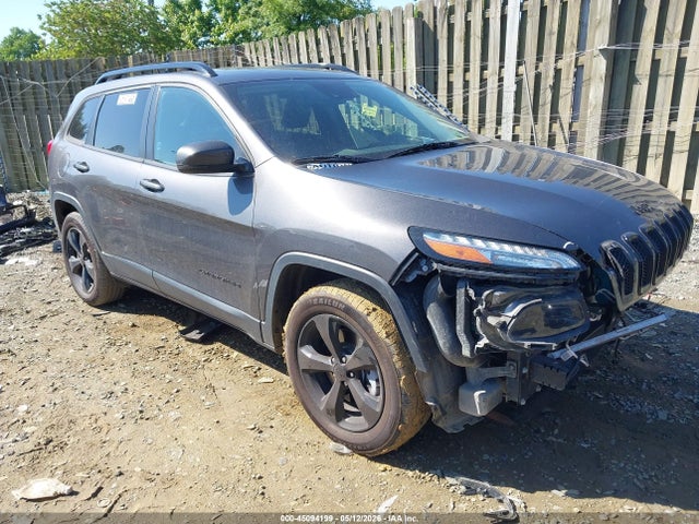 Salvage Jeep Cherokee Image