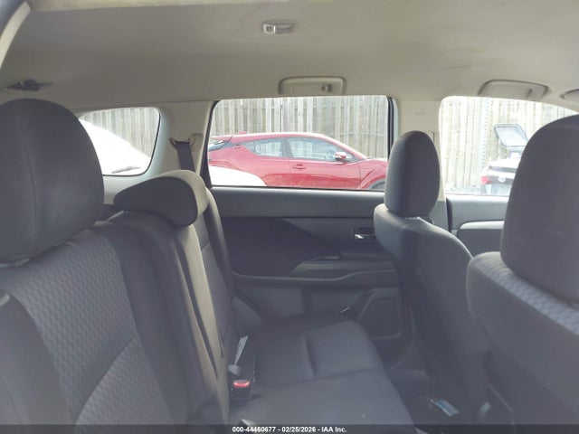 Mitsubishi Outlander Es