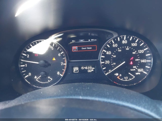Nissan Pathfinder S