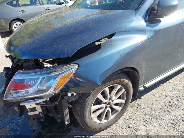 Nissan Pathfinder S