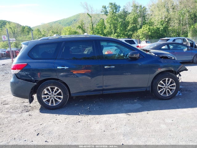 Nissan Pathfinder S