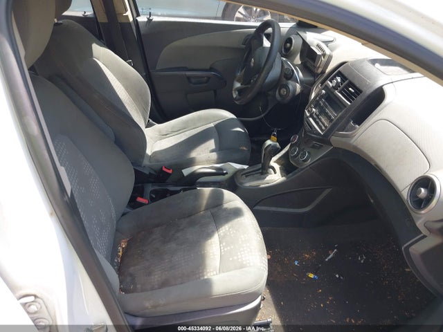 Chevrolet Sonic Ls Auto