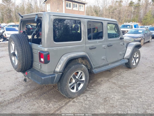 Jeep Wrangler Sahara